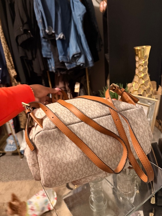 Michael Kors Abbey Cargo Lg Backpack